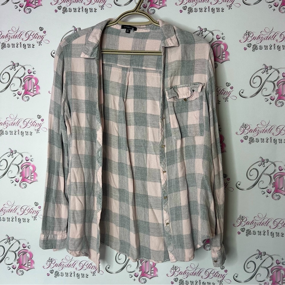 Dynamite Gray and pink Casual Button Down Shirt plaid